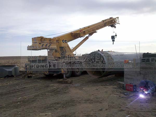 黑龍江呼蘭縣頁巖陶?；剞D窯生產(chǎn)線安裝現(xiàn)場